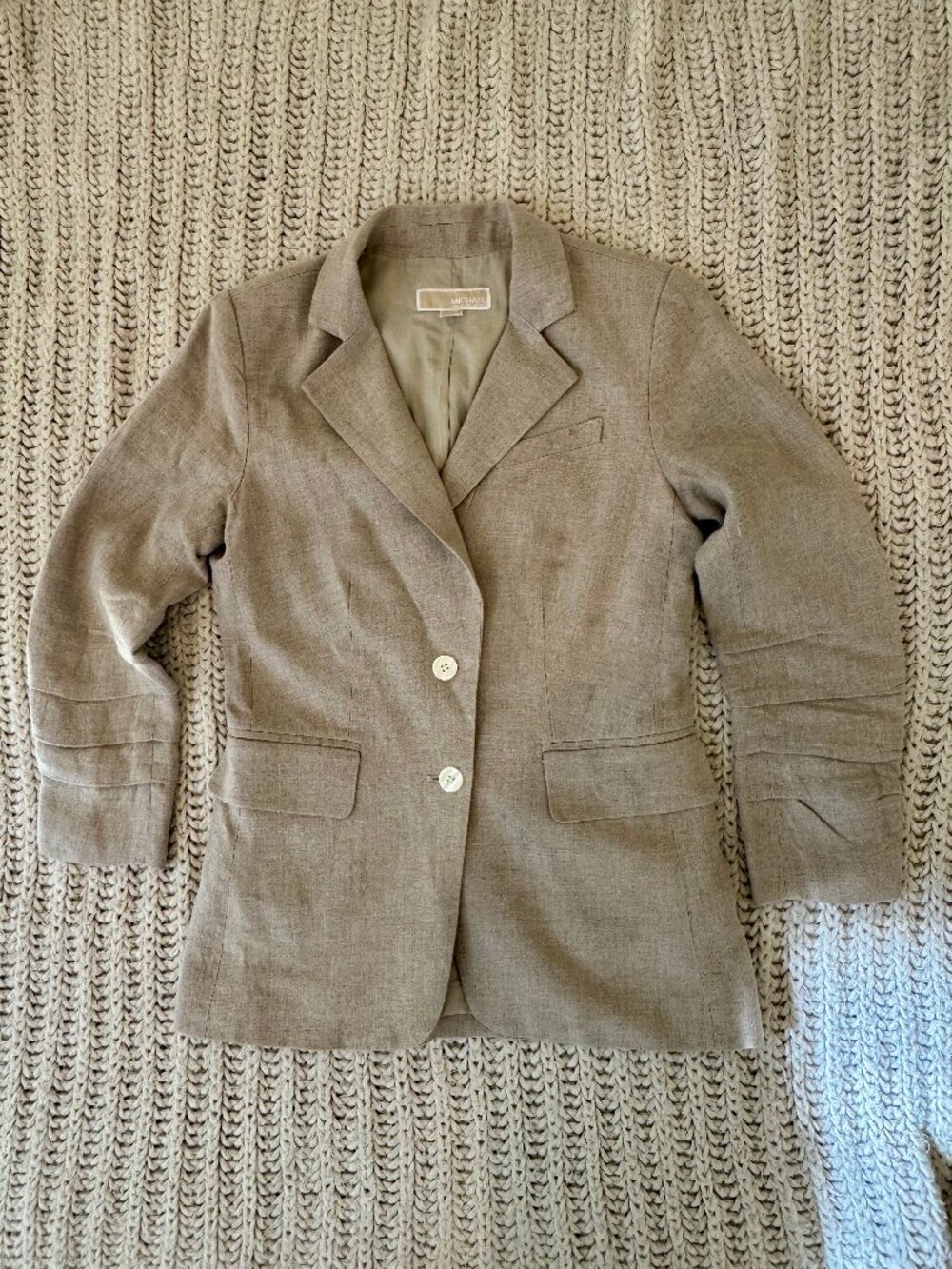 Michael Kors Women’s Tan Linen Blazer Scrunched sleeves 2 button Size 2